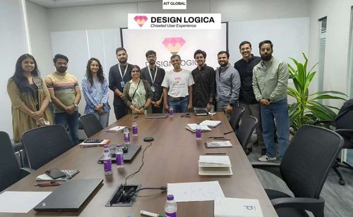 Fundamentals of UX & UI –Design Logica Studio 2025